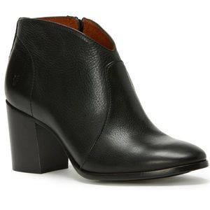 FRYE Nora Zip Boots